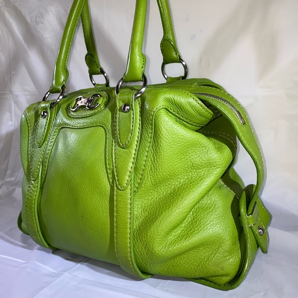 Michael kors purse - Picture 4 of 8